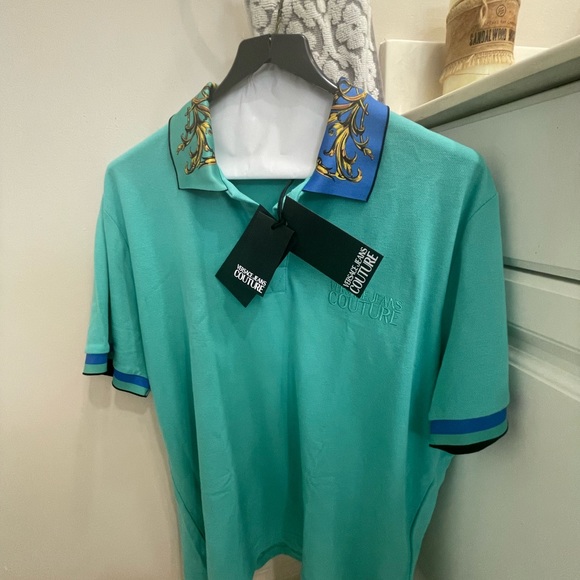 Versace - Picture 2 of 2